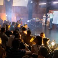 La Mandale - La perruque d'Andy Warhol - 24ème festival Graines de Rue ©Dominique Trillaud